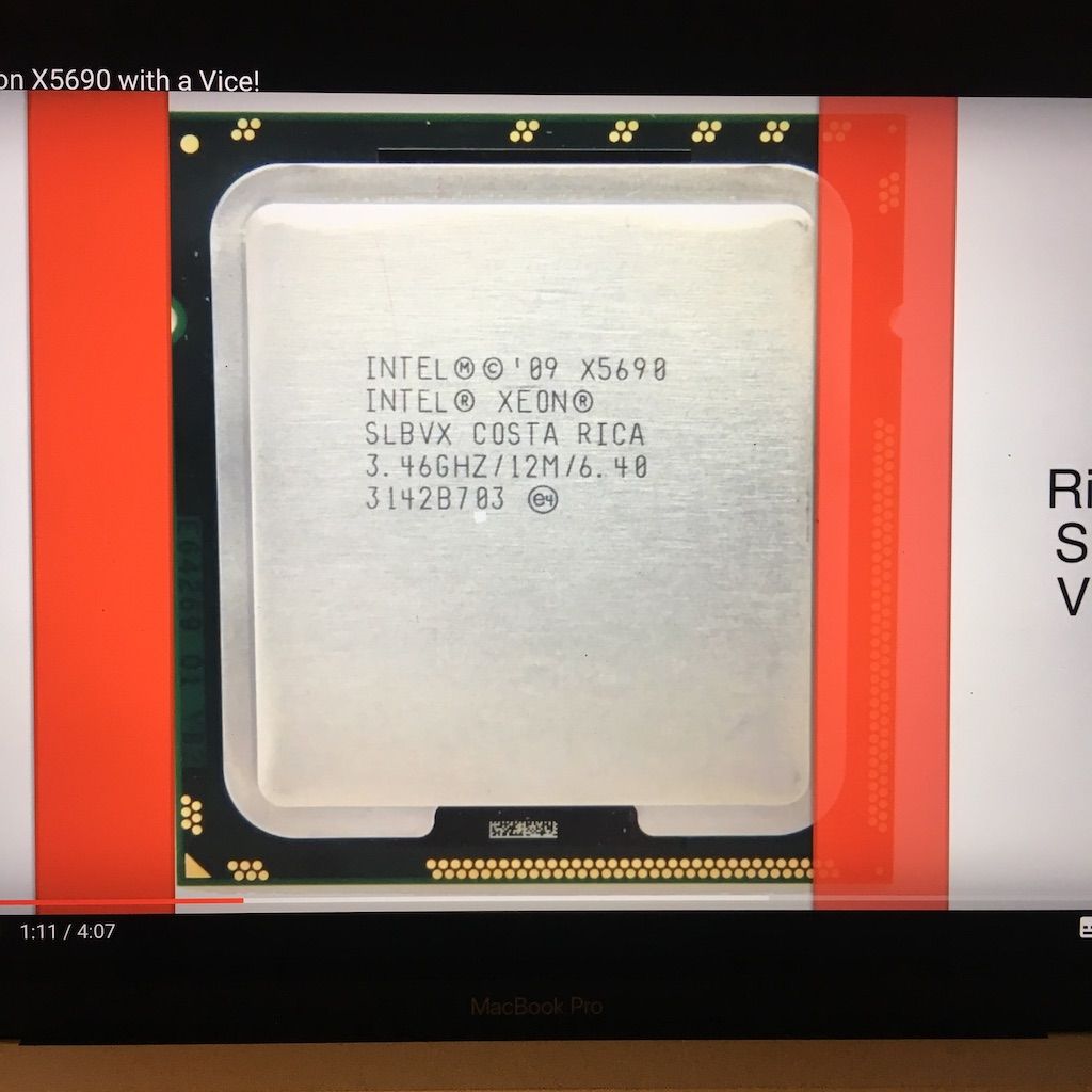 So muss die CPU in die Klemme eingespannt werden.