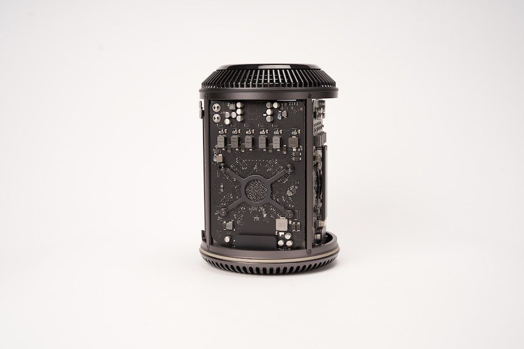 MacPro 6,1 in der Version ab 2013 - Trashcan