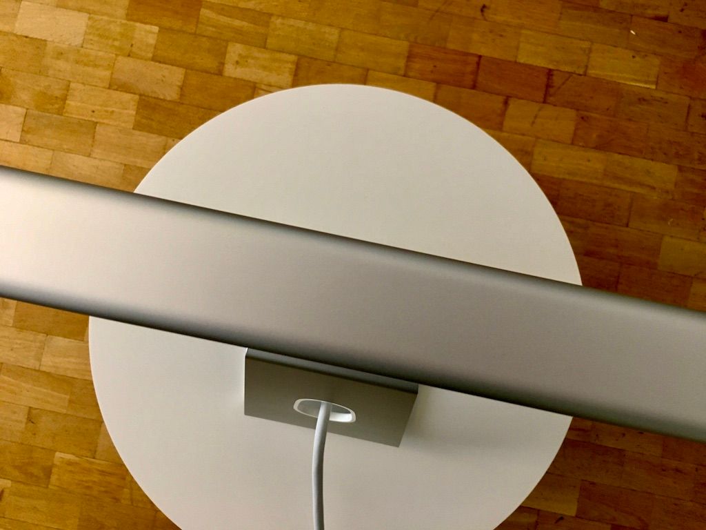 Apple Cinema HD 30" von oben :-)