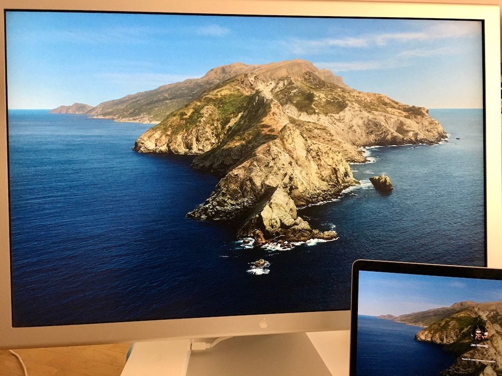 Apple Cinema HD 30" an Macbook Pro 2016