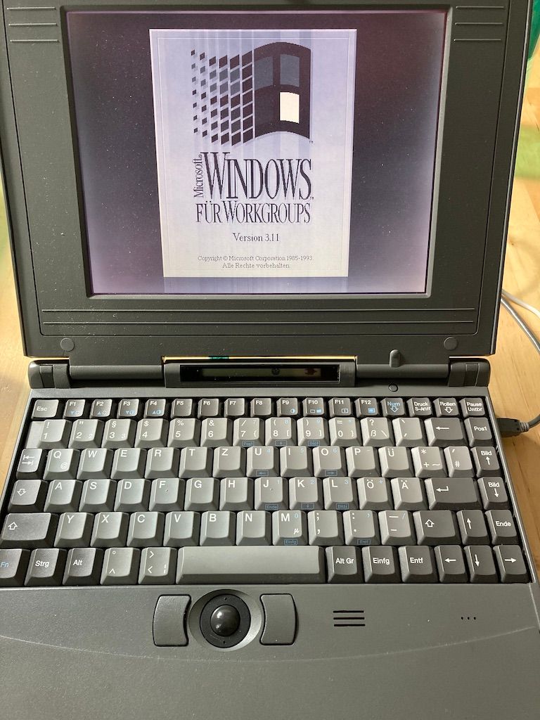 Windows 3.11 Windows for Workgroups. (C) thahipster.de 2020