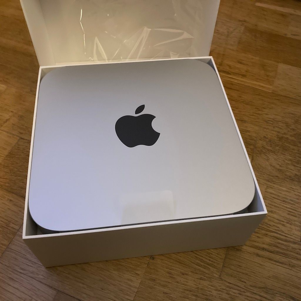 Mein MacMini M1 beim Auspacken