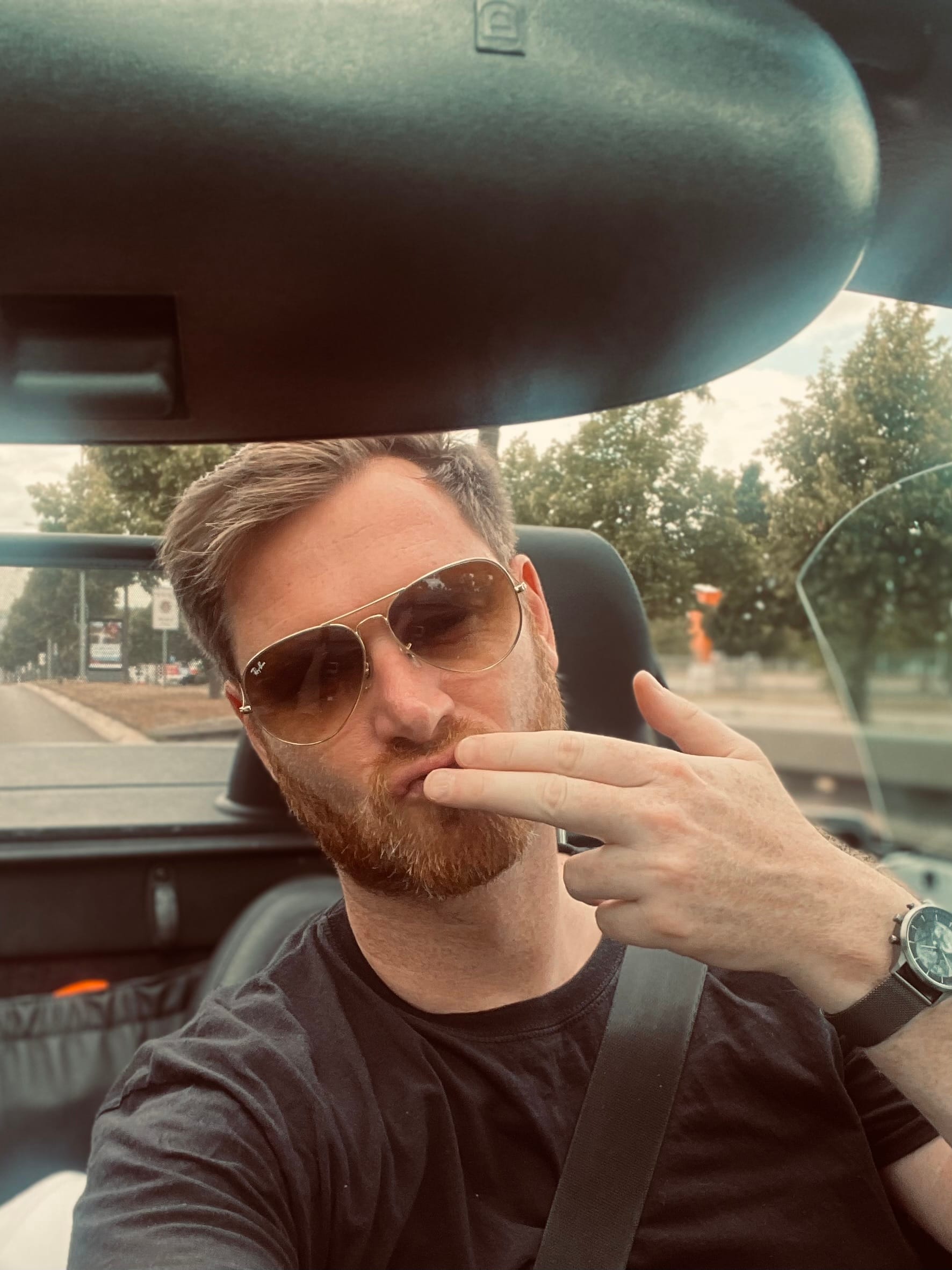 Herr Montag im Cabrio