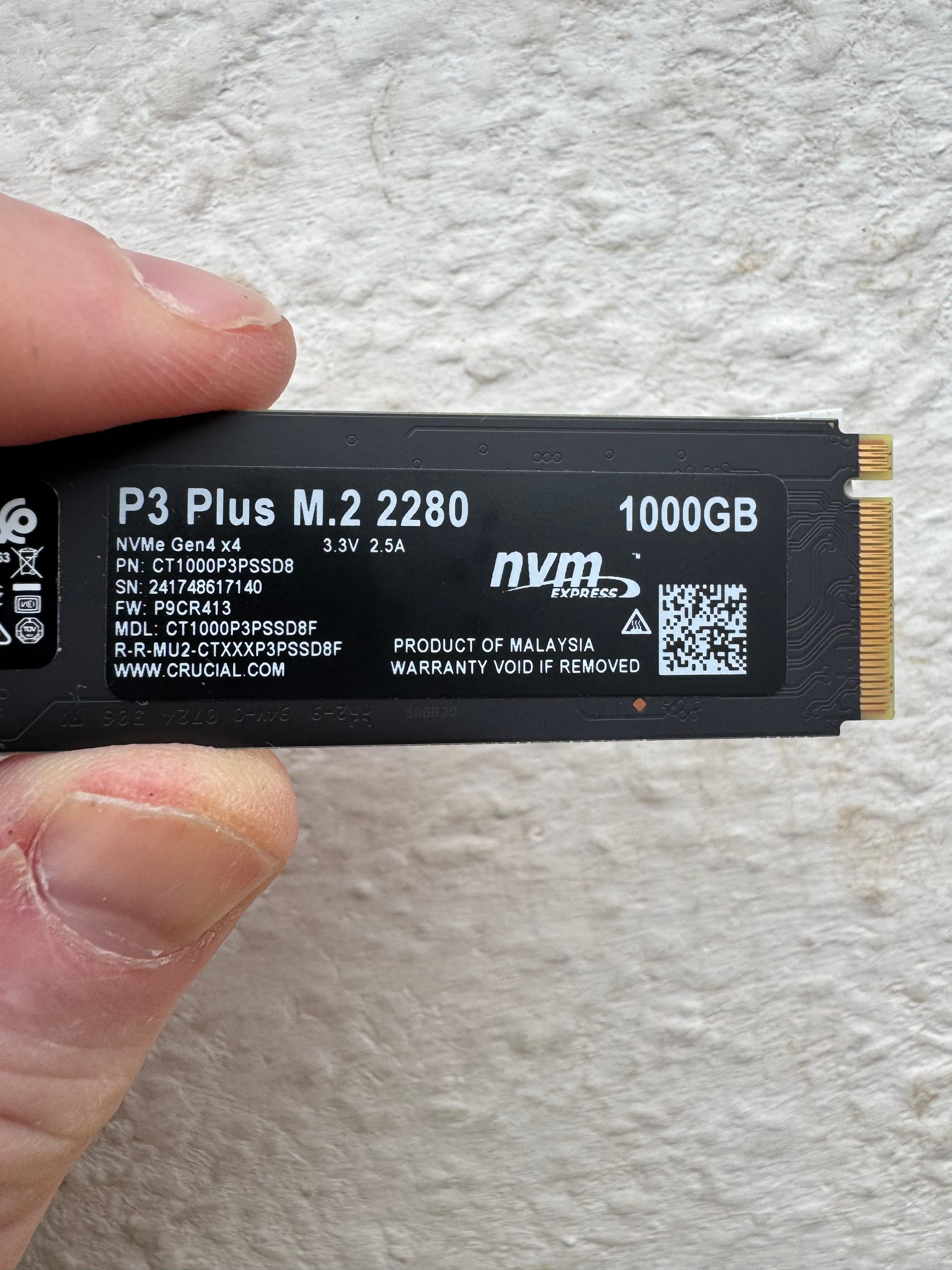 Eine NVMe-SSD 4x4 mit 1 TB Speicher